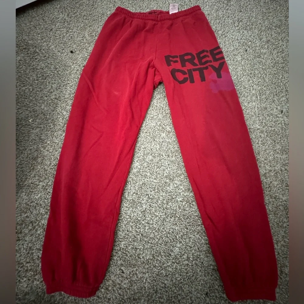 free city red sweatpants, barley worn - Picture 1 of 4